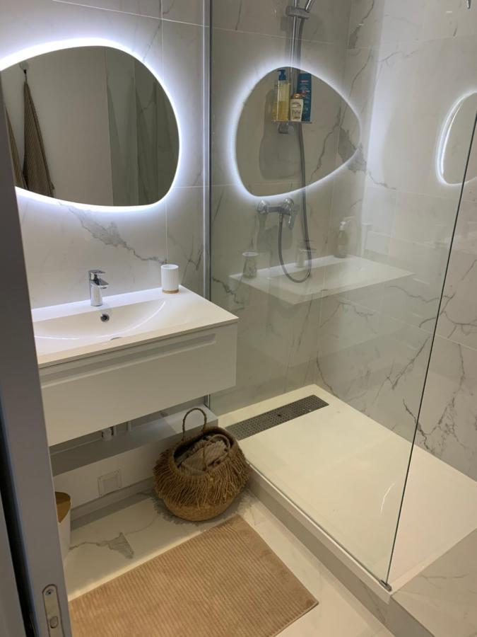 Appartement Spacieux En Plein Coeur De รูออง ภายนอก รูปภาพ